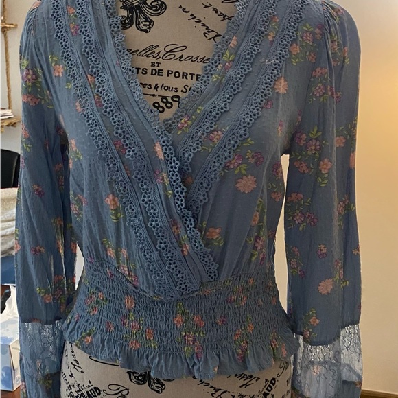 Self Esteem Blouse - Picture 3 of 4